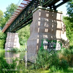 Eisenbahnbrücke - 3585